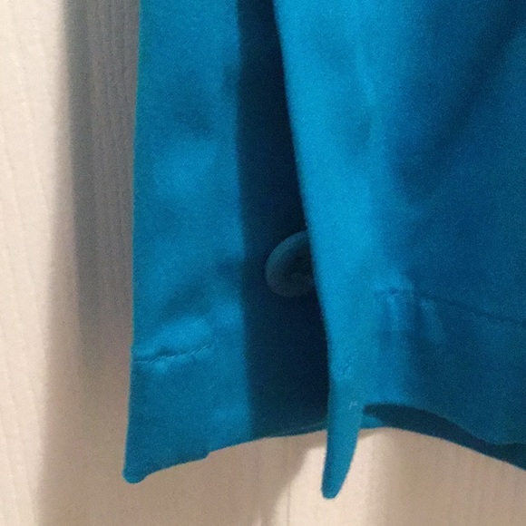 Valerie Stevens Capris (petite) - Picture 2 of 6